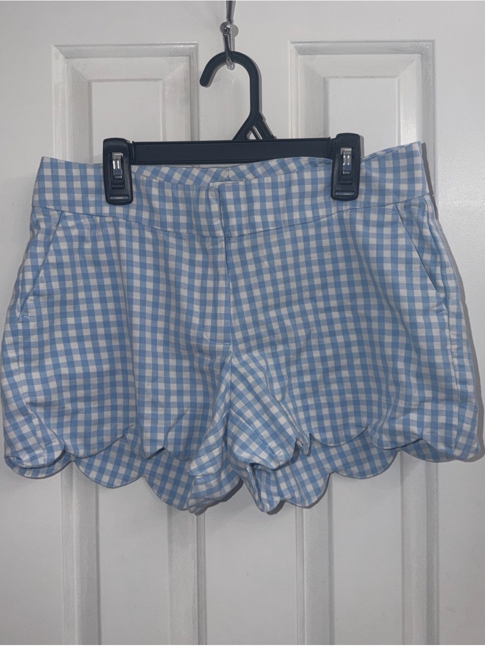 Crown & Ivy Women's Shelby Blue White Scalloped Hem  Shorts Size 4P
